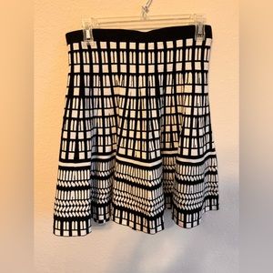 Premise women’s medium skirt